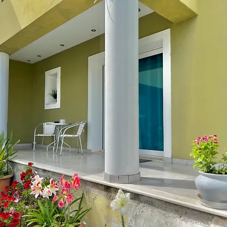 Small Cosy In Corfu *